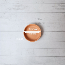 Load image into Gallery viewer, Terracotta Round Trays (7 Sizes)