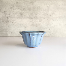 Load image into Gallery viewer, The Leaferie Petit bonsai series 27 . Total 8 colours ceramic tray. photo of colour d