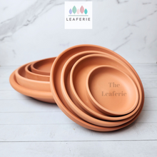 Load image into Gallery viewer, Terracotta Round Trays (7 Sizes)