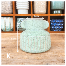 Load image into Gallery viewer, Petit Flowerpots (Series 9)