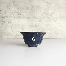Load image into Gallery viewer, The Leaferie Petit bonsai series 27 . Total 8 colours ceramic tray. photo of colour g