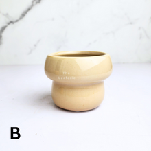 Load image into Gallery viewer, The Leaferie Liv flowerpot. 2 colours ceramic material
