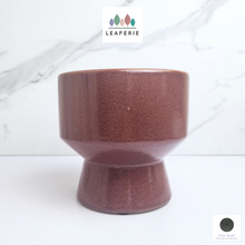 Load image into Gallery viewer, The Leaferie Oya red flowerpot. ceramic material