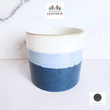 Load image into Gallery viewer, The Leaferie Akari ceramic pot.