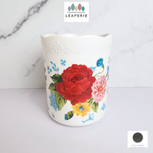 Load image into Gallery viewer, The Leaferie Moriko case. ceramic material