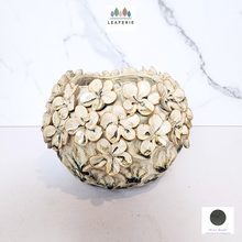 Load image into Gallery viewer, The Leaferie Handmade Gisele flowerpot. ceramic floral design