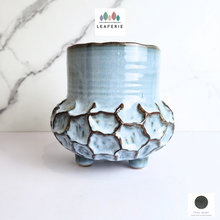Load image into Gallery viewer, The Leaferie Ofelia blue ceramic pot with legs