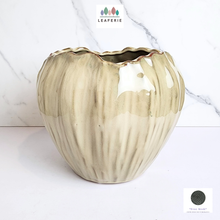 Load image into Gallery viewer, The Leaferie Maple Big beige flowerpot. ceramic material