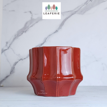 Load image into Gallery viewer, The Leaferie Pomme Red ceramic glossy pot.