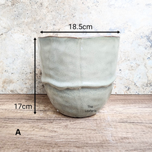 Load image into Gallery viewer, The Leaferie Zane Flowerpot. 3 sizes grey ceramic pot