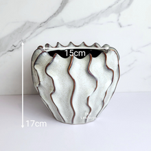 Load image into Gallery viewer, The Leaferie Pia planter . ceramic pot with drainage hole. front view and size