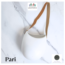 Load image into Gallery viewer, Pari Wall Hanging Flowerpot