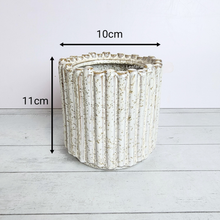 Load image into Gallery viewer, Olympia Flowerpot (2 designs)