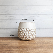 Load image into Gallery viewer, The Leaferie Amalia Plant pot. ceramic white flowerpot.