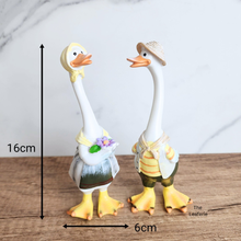Load image into Gallery viewer, The Leaferie Milo and Mable Duck decoration. made from Resin. set of 2