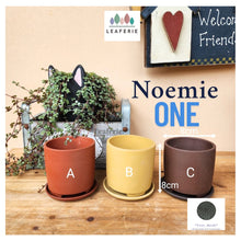 Load image into Gallery viewer, Noemie Mini Flowerpot (Series 1)