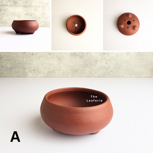 Load image into Gallery viewer, The Leaferie Bonsai Trays Series 30 . round zisha pot . 4 colours . Colour A