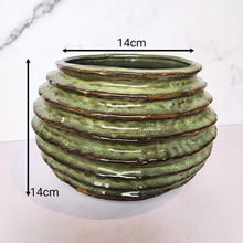 Load image into Gallery viewer, The Leaferie Truette flowerpot. green ceramic