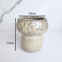 Load image into Gallery viewer, The Leaferie Miso mushroom pot. ceramic material