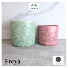 Load image into Gallery viewer, The Leaferie Freya flowerpot green and red floral pot. ceramic material