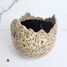 Load image into Gallery viewer, Dubois Egg Flowerpot (2 Colours)