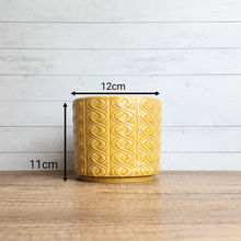 Load image into Gallery viewer, The Leaferie Timothia Yellow flowerpot. Ceramic material