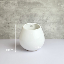 Load image into Gallery viewer, The Leaferie Aya Wall Hanging Pot. 3 colours. white, pink and black ceramic pots. white pot with measurement