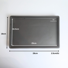 Load image into Gallery viewer, The Leaferie Zisha rectangular trays . 2 colours 5 sizes. Purple sand base plate