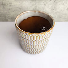 Load image into Gallery viewer, The Leaferie Bayani Flowerpot. ceramic beige planter.