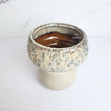 Load image into Gallery viewer, The Leaferie Miso mushroom pot. ceramic material