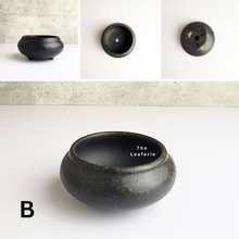 Load image into Gallery viewer, The Leaferie Bonsai Trays Series 30 . round zisha pot . 4 colours . Colour B