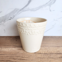 Load image into Gallery viewer, The Leaferie Titan white pot . Ceramic material
