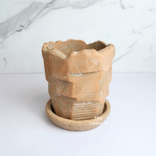 Load image into Gallery viewer, The Leaferie Yngvild terracotta pot with tray. Rustic and rugger planter. front view