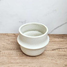 Load image into Gallery viewer, The Leaferie Tane white ceramic pot.