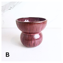 Load image into Gallery viewer, Scarva ceramic planters with ribbed design on a white background, featuring the Leaferie brand.