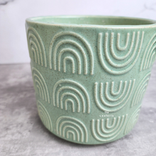 Load image into Gallery viewer, The Leaferie Dagan green flowerpot. ceramic material