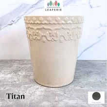 Load image into Gallery viewer, Titan Flowerpot