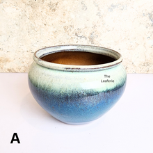 Load image into Gallery viewer, The Leaferie Augustin ceramic pot. 3 colours.