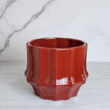 Load image into Gallery viewer, The Leaferie Pomme Red ceramic glossy pot.