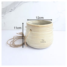 Load image into Gallery viewer, Lyon Hanging Flowerpot (Series 17)