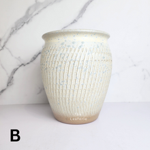 Load image into Gallery viewer, Anika Big Flowerpot (4 Designs)