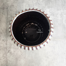 Load image into Gallery viewer, The Leaferie Aubert flowerpot. ceramic material