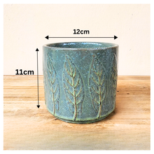 Load image into Gallery viewer, Riona Flowerpot