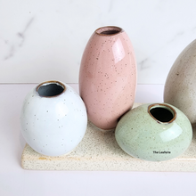 Load image into Gallery viewer, The Leaferie Eira Vase ceramic material