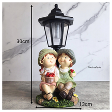 Load image into Gallery viewer, The Leaferie Everlyn lamp garden light with solar light. resin material