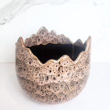 Load image into Gallery viewer, Dubois Egg Flowerpot (2 Colours)
