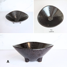 Load image into Gallery viewer, The Leaferie Sabi Flowerpot. 2 sizes tray