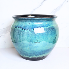 Load image into Gallery viewer, The Leaferie Aspen Big Flowerpot. 2 sizes