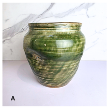 Load image into Gallery viewer, Anzu Leaferie ceramic flowerpot with green and black glaze on a white background, featuring the brand 'LEAFERIE'.
