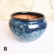 Load image into Gallery viewer, The Leaferie Augustin ceramic pot. 3 colours.